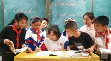 今年教師節(jié)，我們將為100位優(yōu)秀教師送去光愛(ài)！